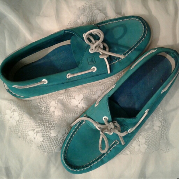 EUC TURQUOISE Sperry shoes size 9m - Picture 1 of 1